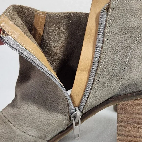Lucky Brand Gray Leather Kasima Peep Toe Block Heel Booties 8M - Picture 12 of 14